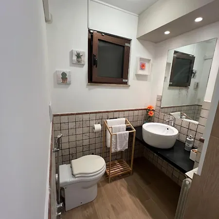 Rea Silvia Intero Indipendente Rom