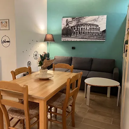 Lägenhet Rea Silvia Intero Indipendente *