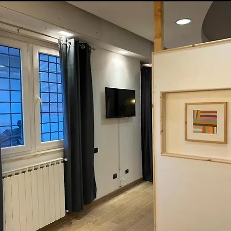 Rea Silvia Intero Indipendente *